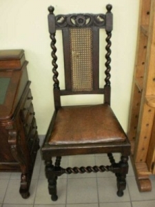 Antikvarinė kėdė